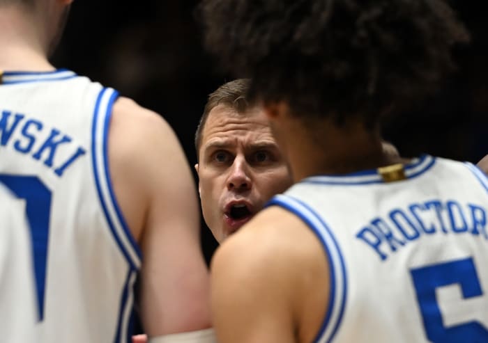 Duke basketball head coach Jon Scheyer